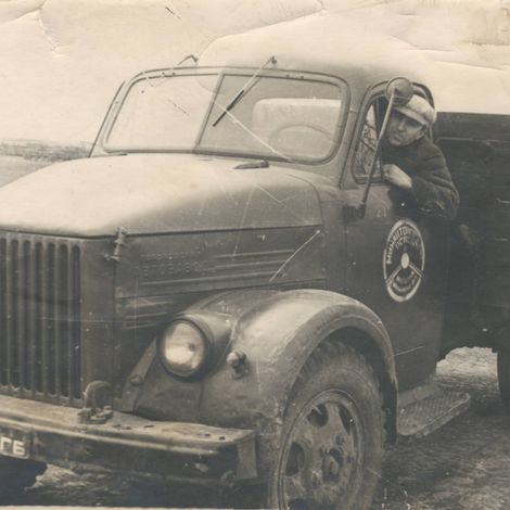 Весна 1966 года. Водитель Родин Иван
в командировке в Суворовке
на машине автоколонны 1729